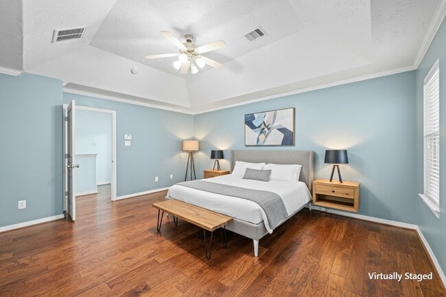 property at 3410 Skyline Village Dr