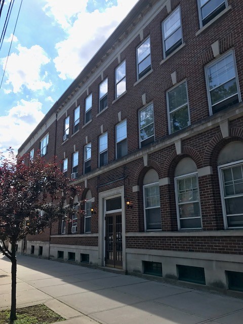 Edison Apartments in Schenectady, NY - Building Photo - Building Photo