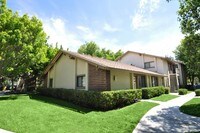 Building Photo - Foxwood Furnished Apartamentos in San Diego, California