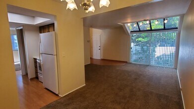 975 Essex Ct Way in Midvale, UT - Building Photo - Building Photo