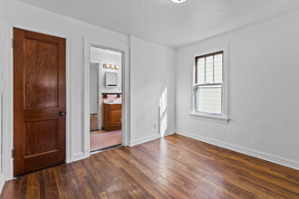 2521 Tyrell Dr in Jennings, MO - Building Photo - Building Photo