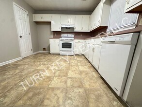 2177 Cheshire Dr in Birmingham, AL - Foto de edificio - Building Photo