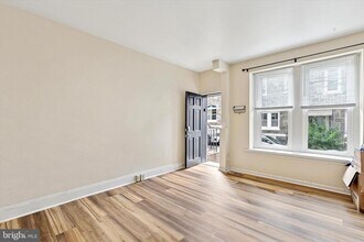 224 Wendover St in Philadelphia, PA - Foto de edificio - Building Photo