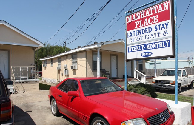 1508 Manhattan Blvd in Harvey, LA - Foto de edificio - Building Photo