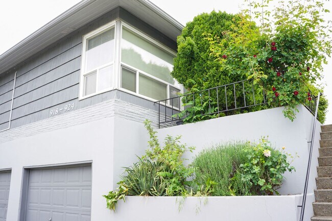 property at 920 SE 50th Ave