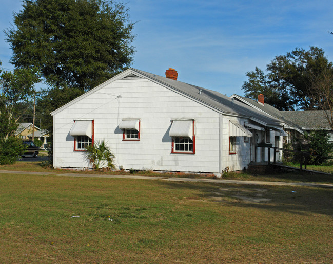 2007 W Garden St in Pensacola, FL - Foto de edificio - Building Photo