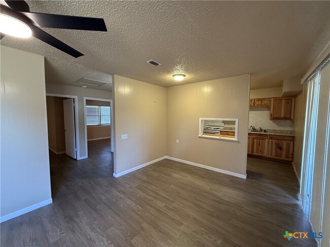 301 Rockwood Dr in Wimberley, TX - Building Photo - Building Photo