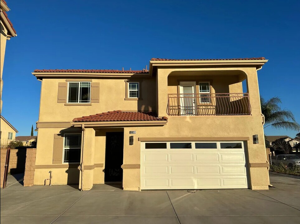 18182 Celsia Pl in Fontana, CA - Building Photo