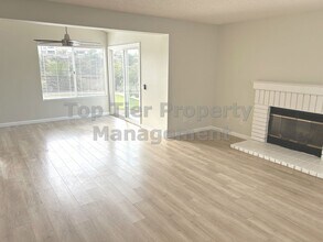 2721 Southampton Rd in Carlsbad, CA - Building Photo - Building Photo