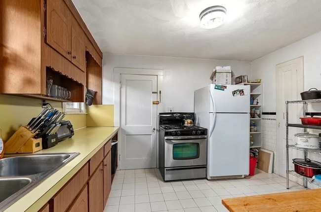 property at 88 Colborne Rd