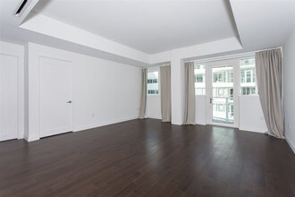 800 Ave at Port Imperial-Unit -816 in Weehawken, NJ - Foto de edificio - Building Photo