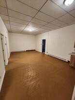 120 Brown St in Dakota, IL - Building Photo