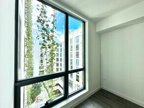 1900 NW 1st Pl, Unit A12 in Miami, FL - Foto de edificio - Building Photo