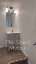 2151 11th St in Charleston, IL - Foto de edificio - Building Photo
