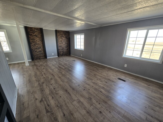 property at 580 S Main St