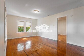 1008 W Powhatan Ave in Tampa, FL - Building Photo - Building Photo