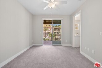 4393 Paxton Pl in Calabasas, CA - Building Photo - Building Photo