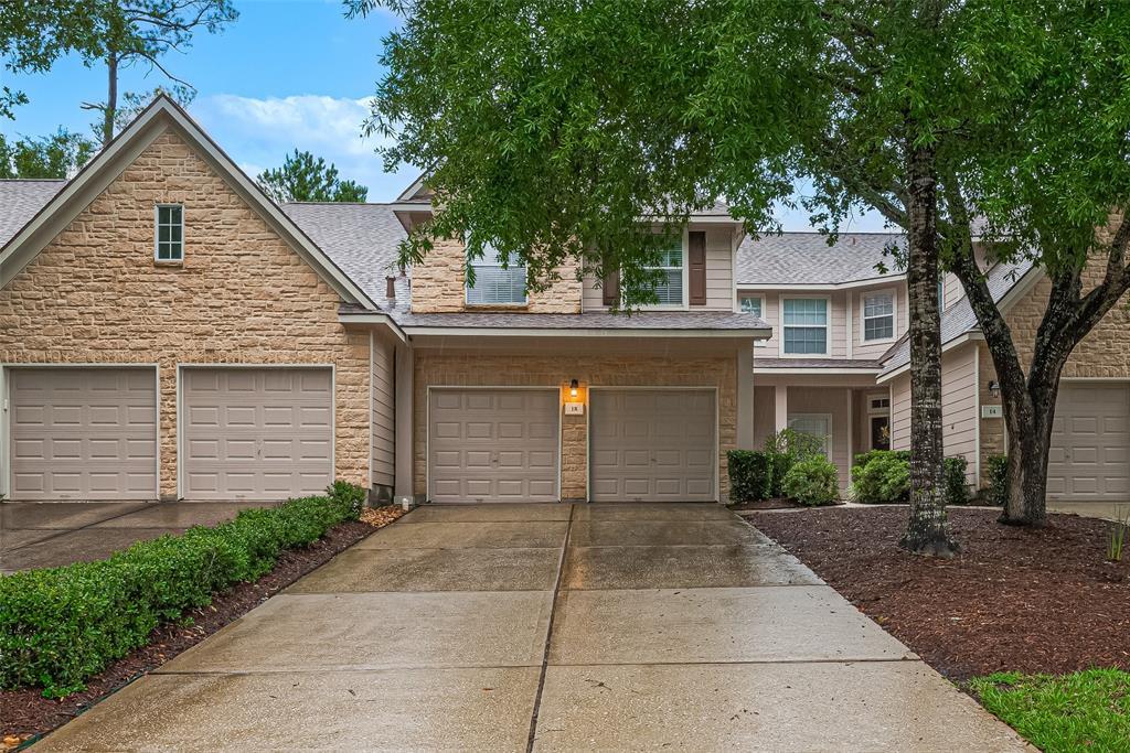 18 W Greenhill Terrace Pl in Spring, TX - Building Photo