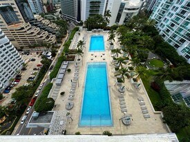 950 Brickell Bay Dr, Unit 2408 in Miami, FL - Building Photo