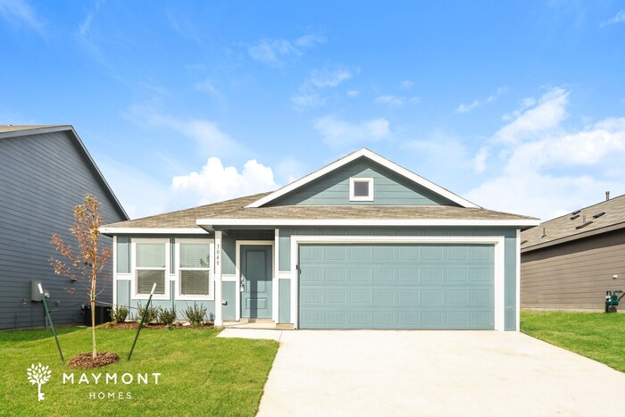 3048 Titan Spgs Dr in Saginaw, TX - Foto de edificio