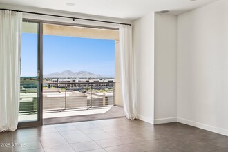 15215 N Kierland Blvd in Scottsdale, AZ - Building Photo - Building Photo