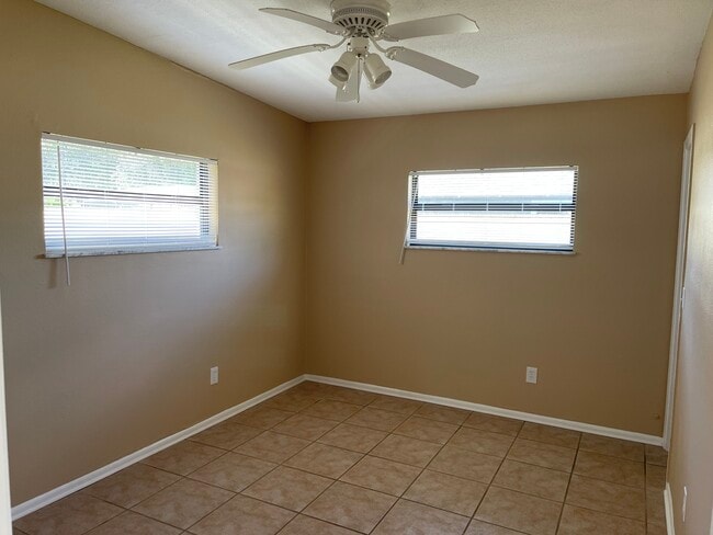 134 Wilson Dr in Lake Mary, FL - Foto de edificio - Building Photo