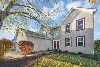 96 Chenango Dr in Powell, OH - Building Photo - Building Photo