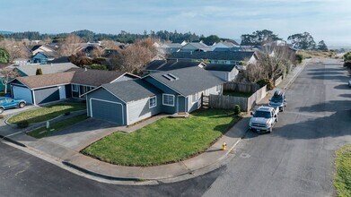 1210 Ian Ln in Mckinleyville, CA - Building Photo - Building Photo