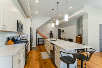 1319-21 N 6th St in Philadelphia, PA - Foto de edificio - Building Photo