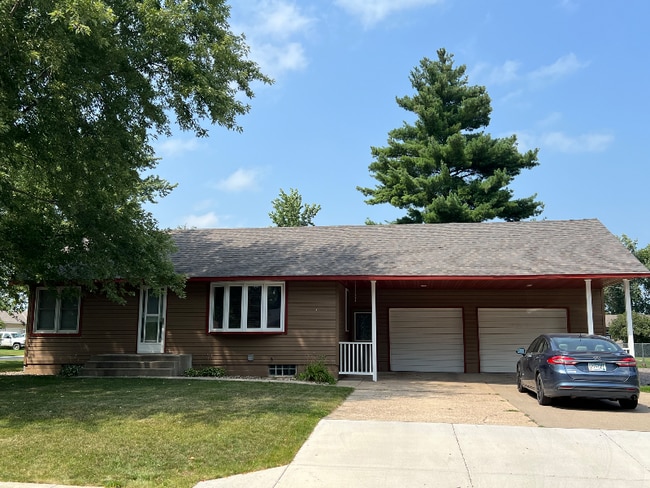 property at 304 1st St NE