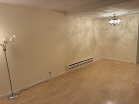 4075 Eggers Dr in Fremont, CA - Building Photo