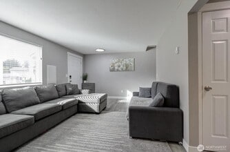 10617-10617 10th Ave Ct S in Tacoma, WA - Building Photo - Building Photo