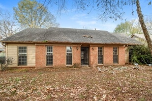 7026 Cross Timber Ln in Memphis, TN - Building Photo