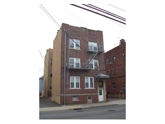 273 Ackerman Ave in Clifton, NJ - Building Photo