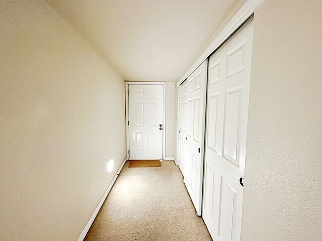 4431 Alexis Dr in Las Vegas, NV - Building Photo - Building Photo