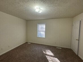 906 Grand Arbre Dr in Bedford, VA - Building Photo - Building Photo