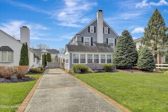 402 Philadelphia Blvd in Sea Girt, NJ - Building Photo - Building Photo