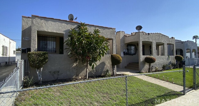 3700-3704 Ruthelen St in Los Angeles, CA - Building Photo - Building Photo