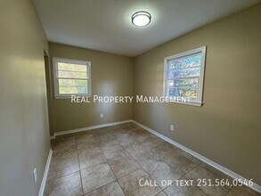 6805 Stinson Ct in Mobile, AL - Building Photo - Building Photo