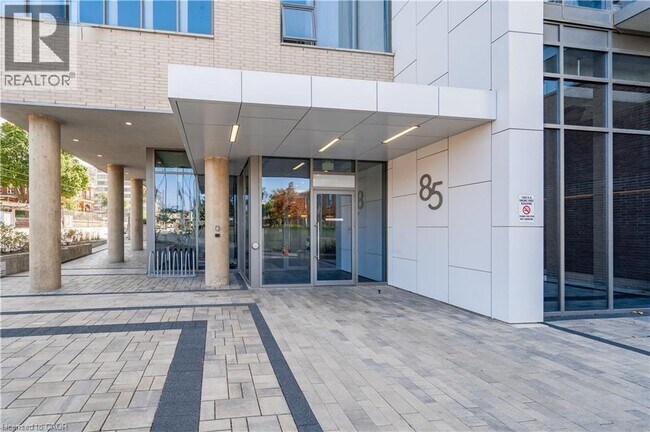 85 Duke St W in Kitchener, ON - Building Photo - Building Photo