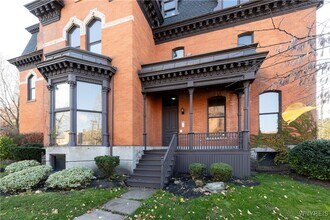 414 Franklin St in Buffalo, NY - Building Photo - Building Photo