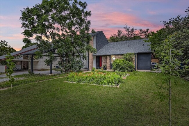 6807 Woodhue Dr in Austin, TX - Building Photo - Building Photo