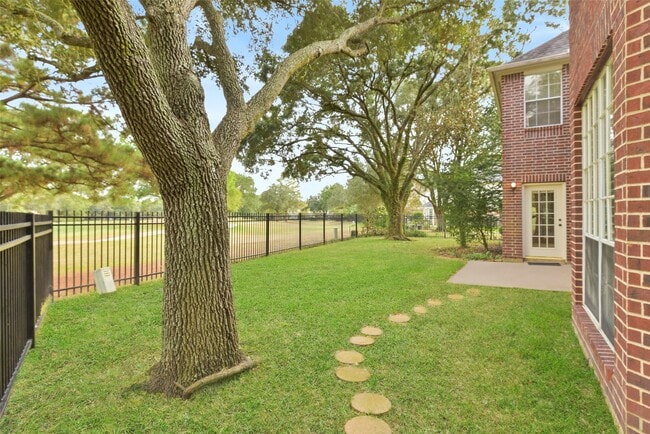 property at 1915 Lytham Ln