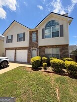 90 Keyton Dr in Covington, GA - Building Photo