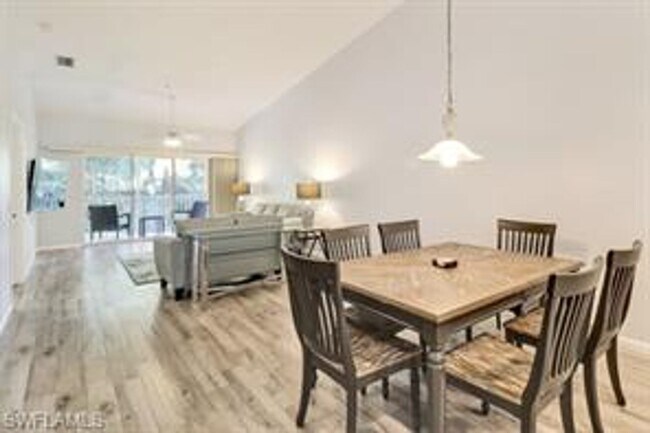 1670 Windy Pines Dr in Naples, FL - Building Photo - Building Photo