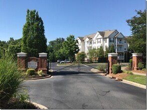 14327 San Paolo Ln in Charlotte, NC - Foto de edificio - Building Photo