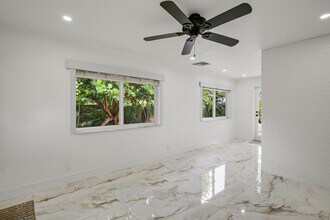 701 Florida Mango Rd in West Palm Beach, FL - Building Photo - Building Photo