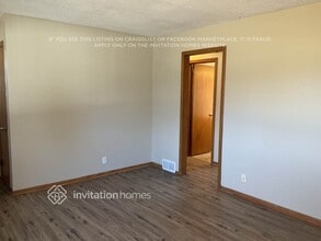 2713 W 71st 1/2 St in Minneapolis, MN - Foto de edificio - Building Photo