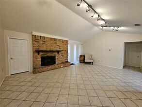 1515 Desert Quail Ln in Austin, TX - Building Photo - Building Photo