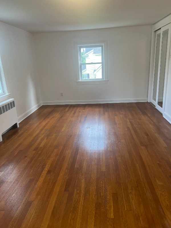 property at 126 E Crescent Ave